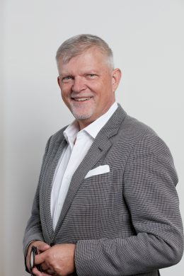 Eckhard Pasewald, Fauser Immobilien