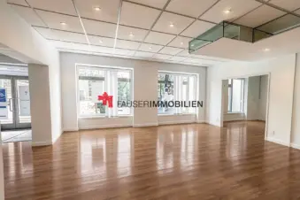 100 m² URBANES FRIEDRICHSHAIN- HELLE LADENFLÄCHE- FÜR STUDIO, BEAUTY & KREATIVE OFFICE- KONZEPTE, 10247 Berlin-Friedrichshain, Büro/Praxis