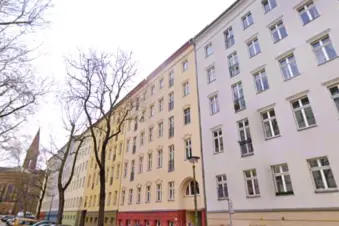 YOUR OFFICE IN P-BERG GEPFLEGTE 200 m² BÜRO-ETAGE AM BELIEBTEN ZIONSKIRCHPLATZ FÜR EUER TEAM, 10435 Berlin, Bürofläche