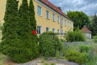 MEHRFAMILIENHAUS MIT ENTWICKLUNGSPOTENZIAL IN BERLIN-BUCH, 13125 Berlin, Mehrfamilienhaus