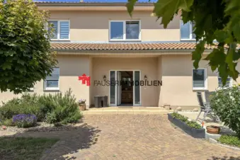 TÜR AUF. ANKOMMEN. ZUHAUSE SEIN. – FAMILIENLEBEN IM GRÜNEN, 15831 Blankenfelde-Mahlow, Einfamilienhaus