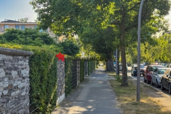 ES GIBT BERLINER STADTTEILE, DIE NICHT LAUT UM AUFMERKSAMKEIT WERBEN. DAHLEM GEHÖRT DAZU, 14195 Berlin, Etagenwohnung